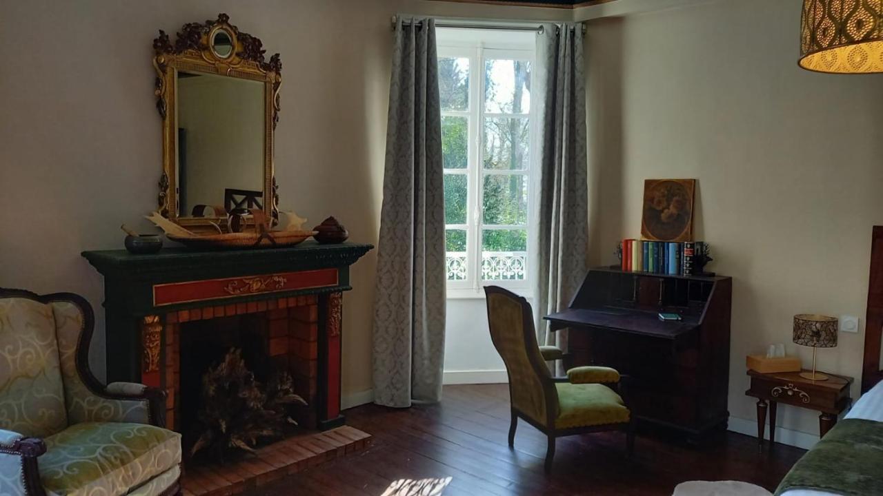 La Lande Hotel Pleyber-Christ Buitenkant foto